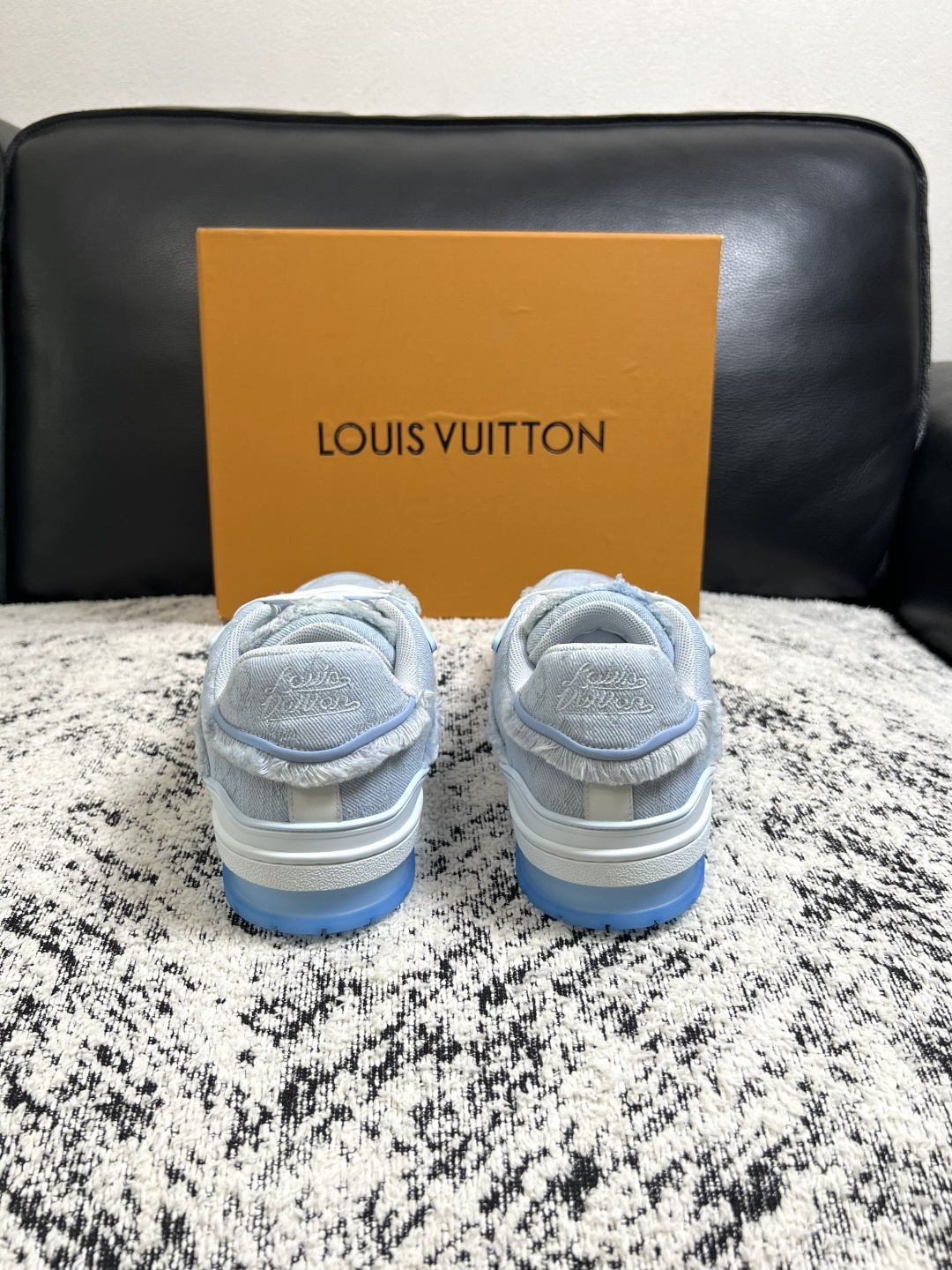 LV