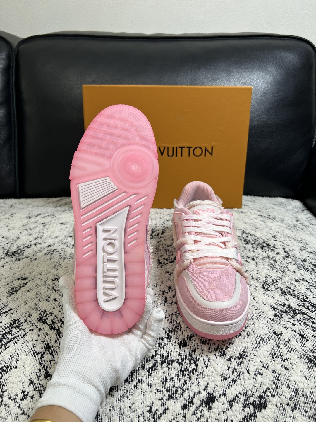 LV