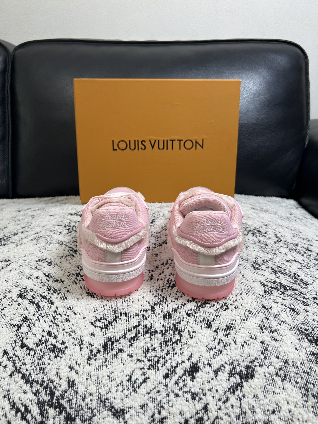 LV