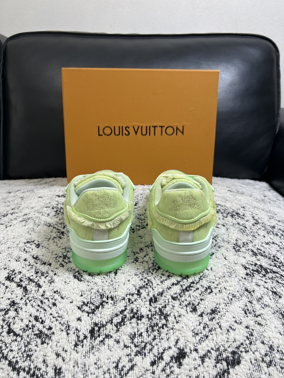 LV