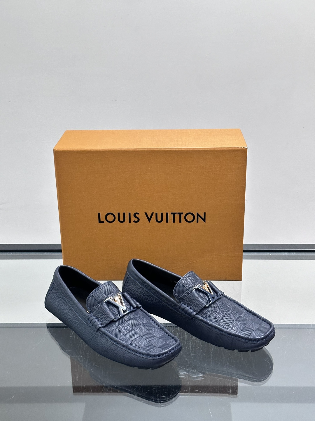 LV