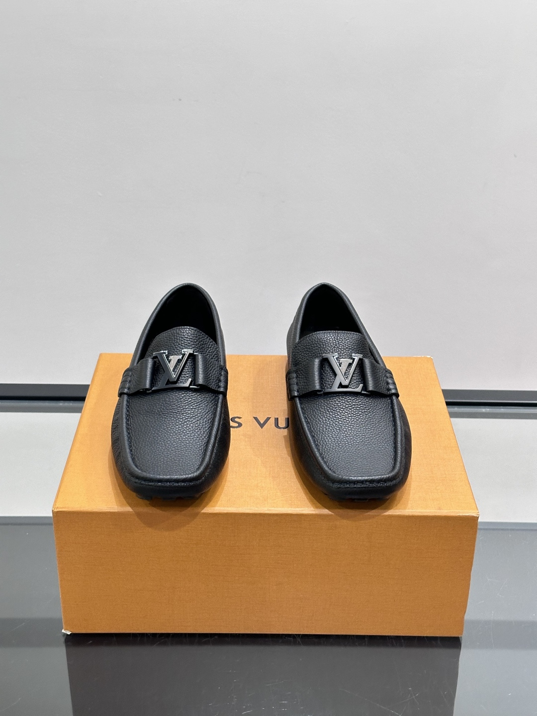 LV