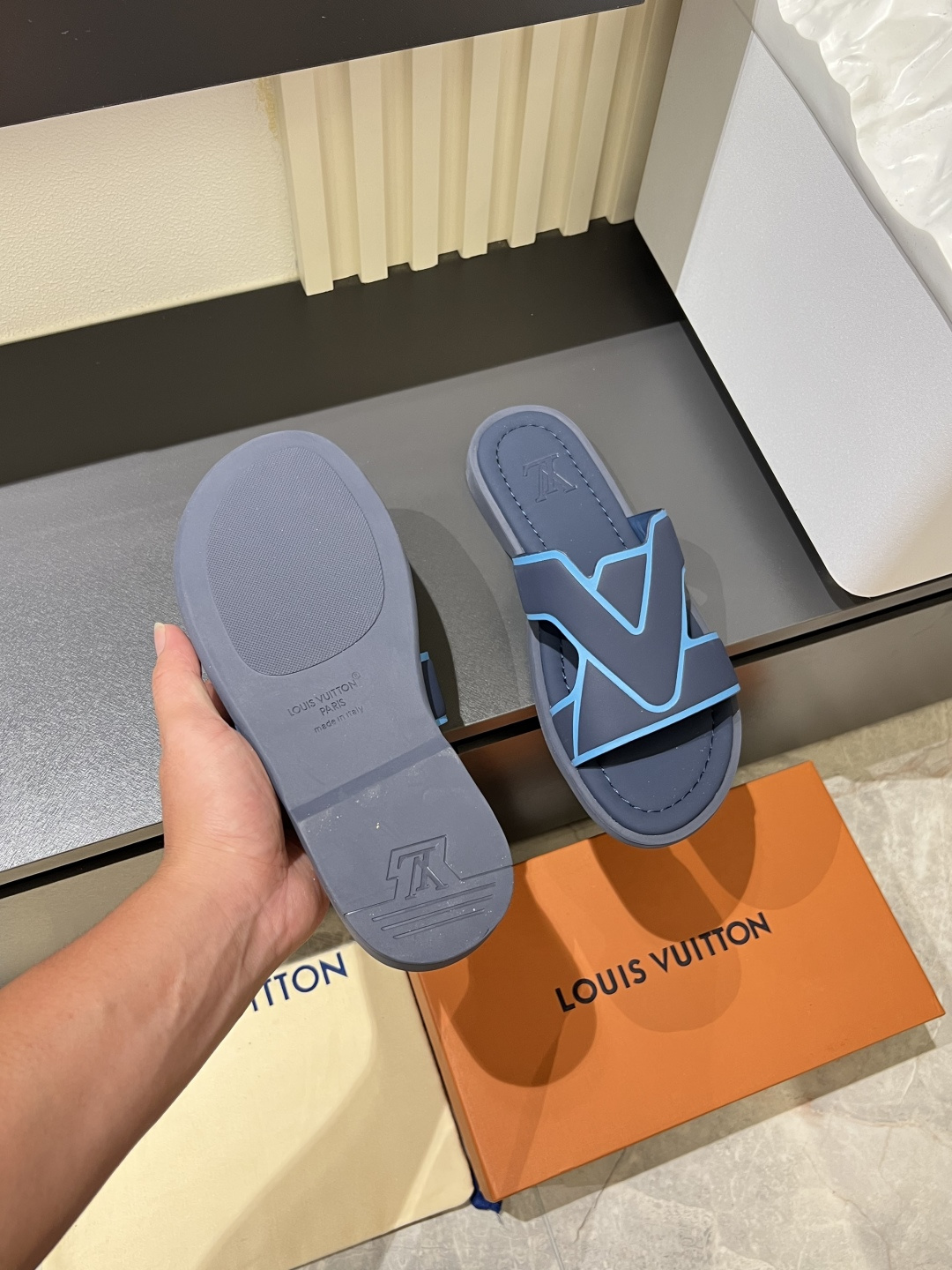 LV