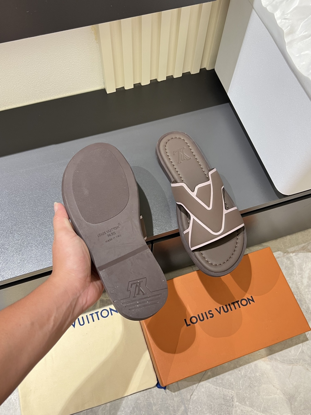 LV