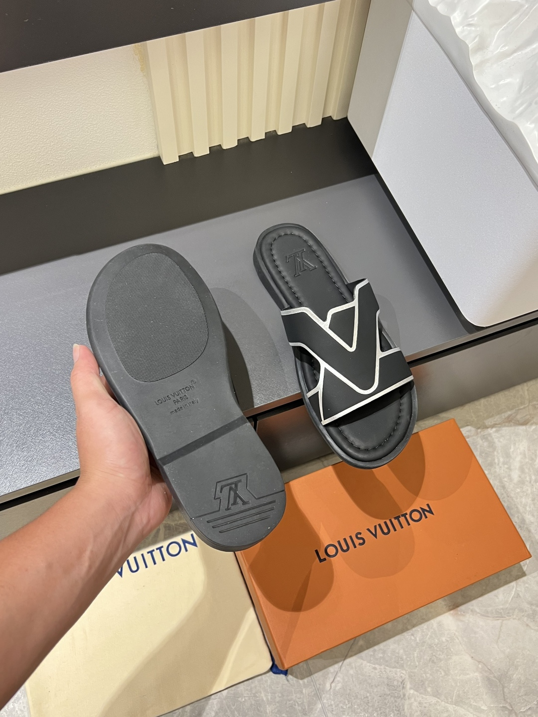 LV