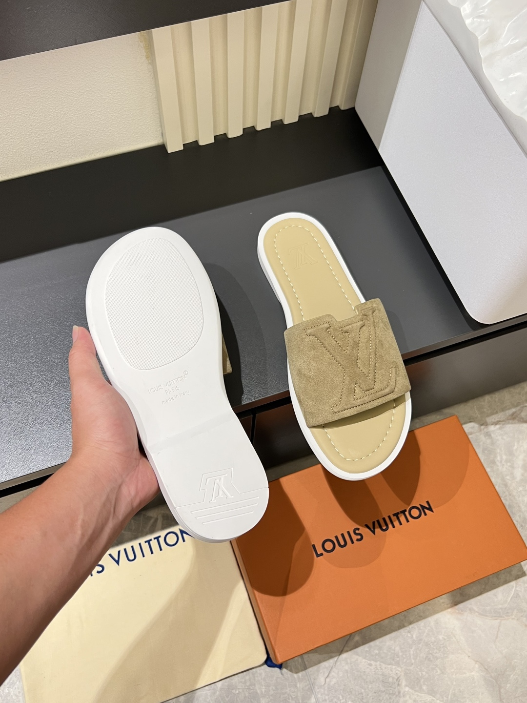 LV