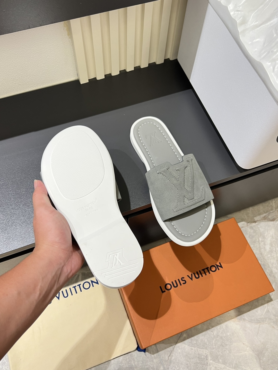LV