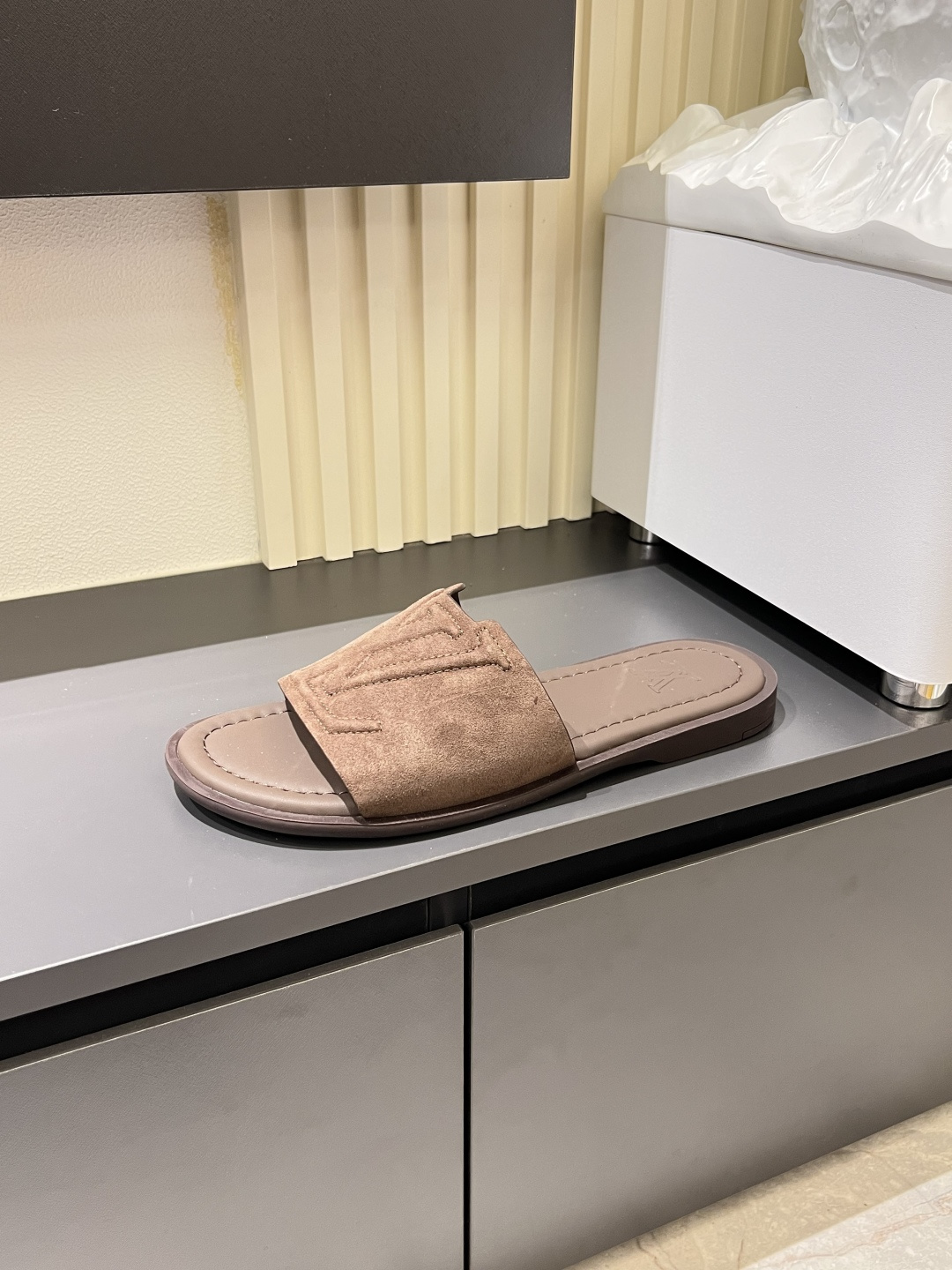 LV