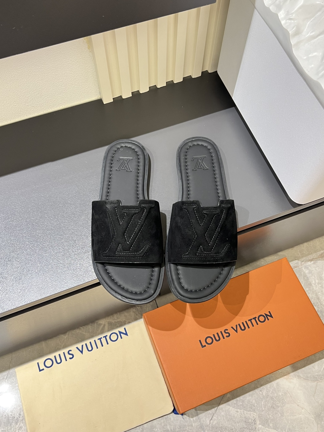 LV
