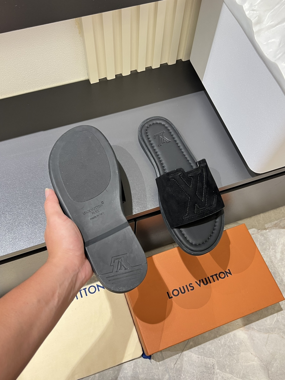 LV