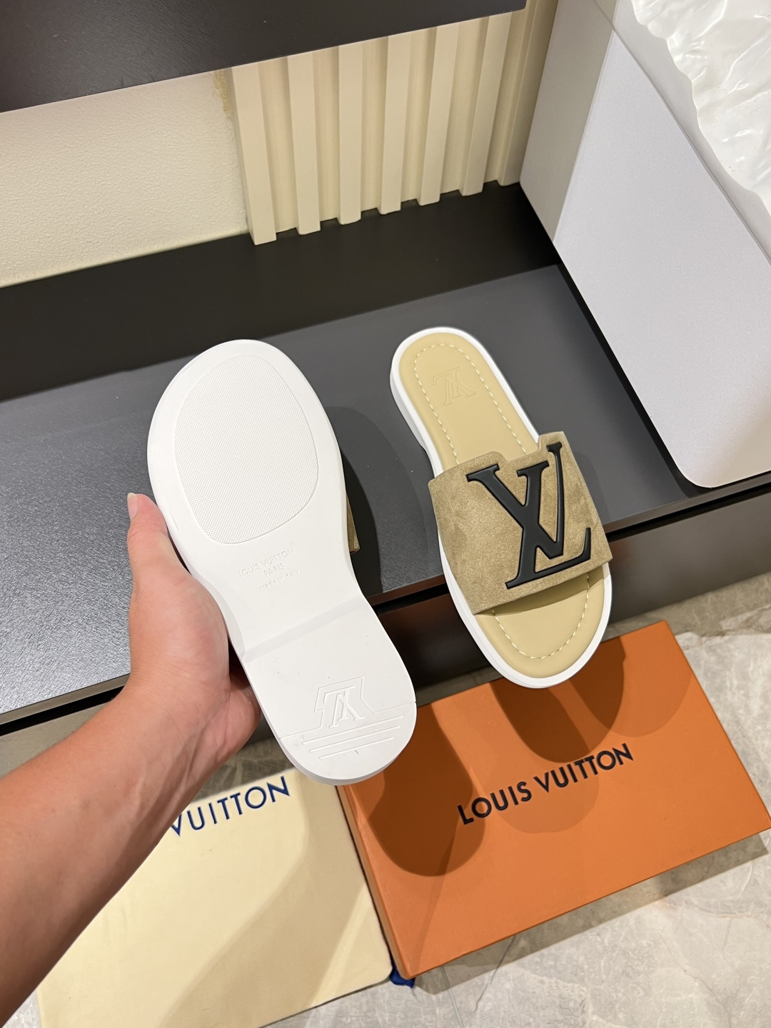 LV