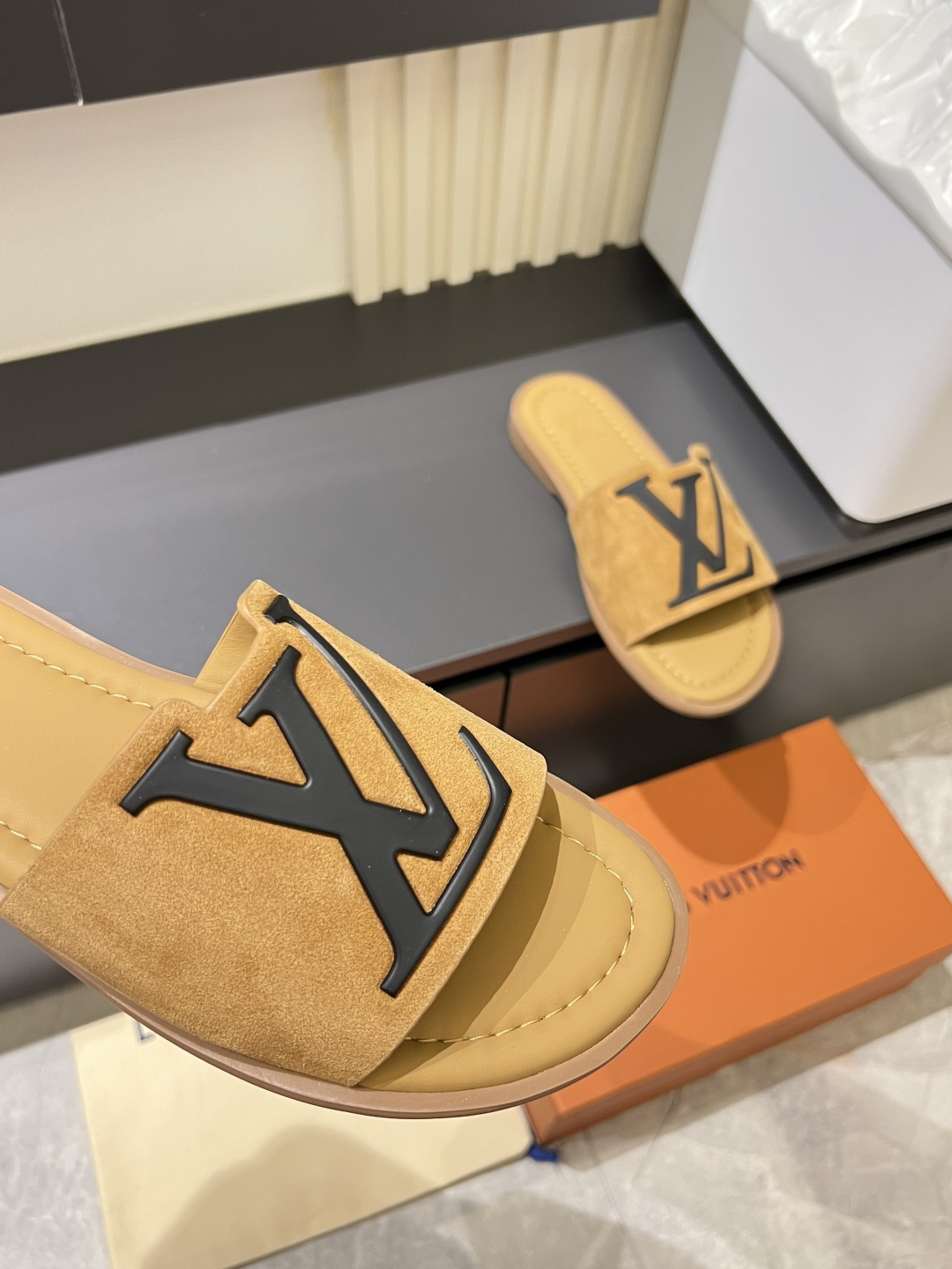 LV