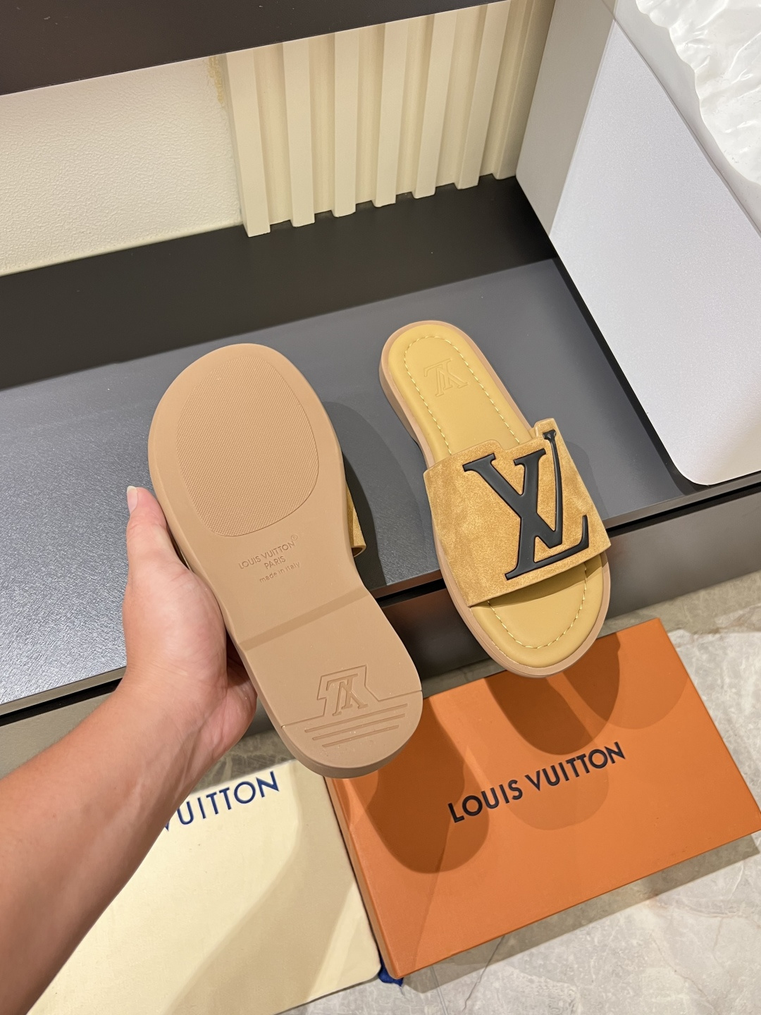 LV