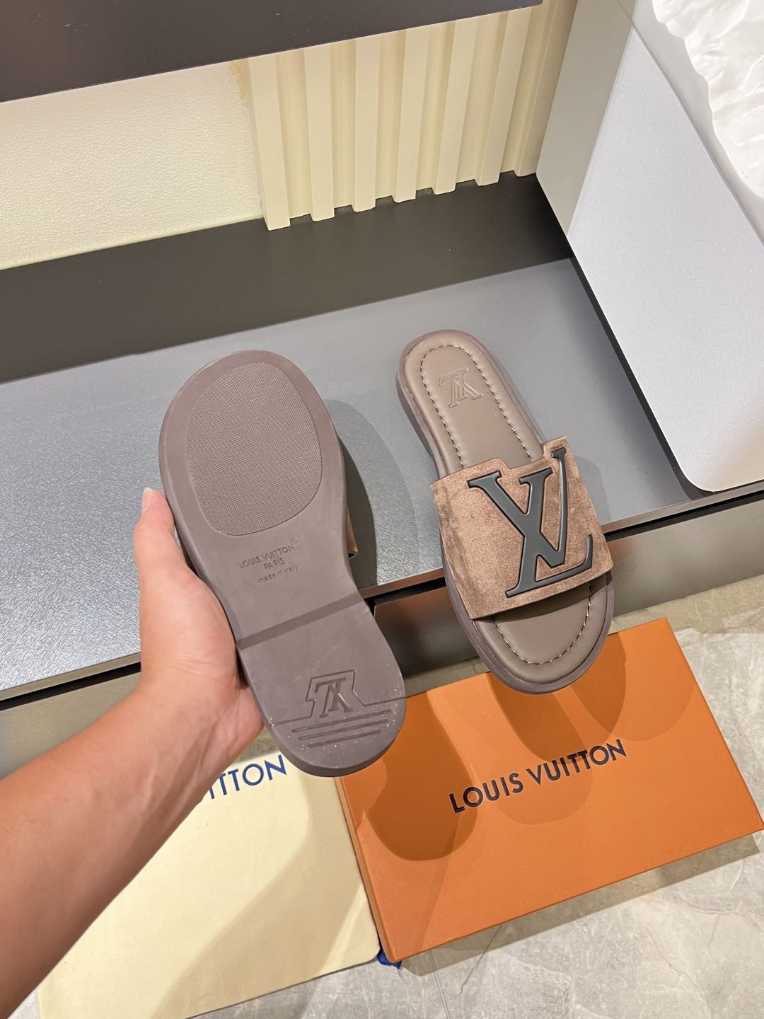 LV
