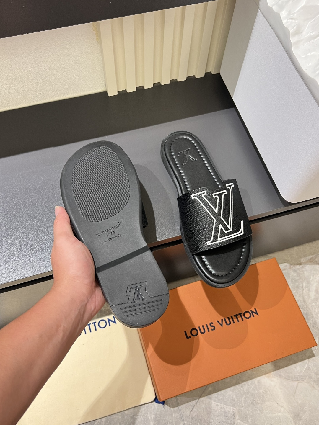 LV