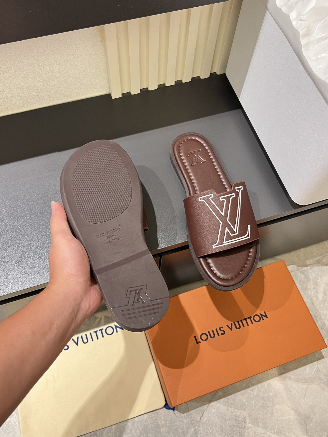 LV