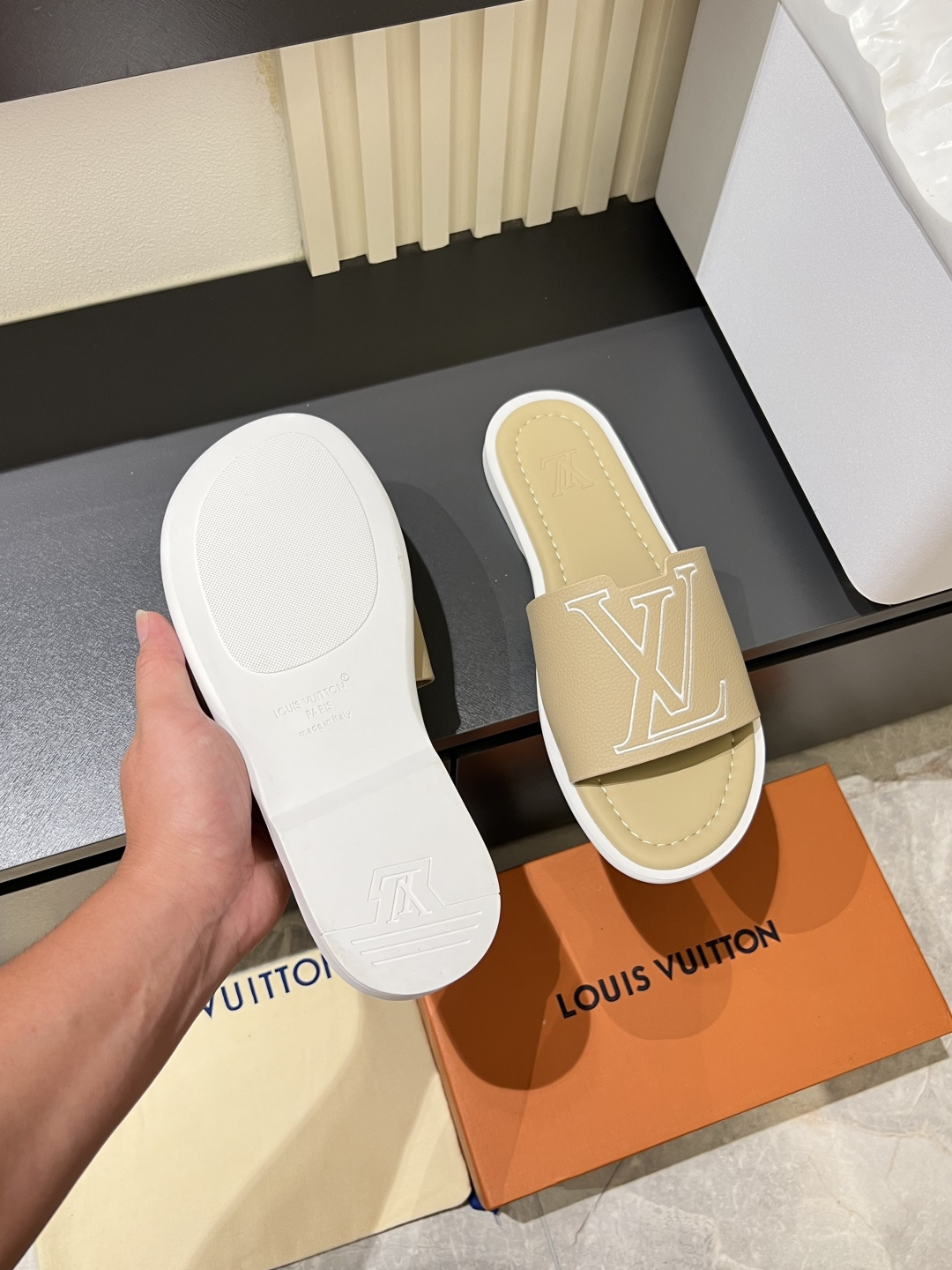 LV