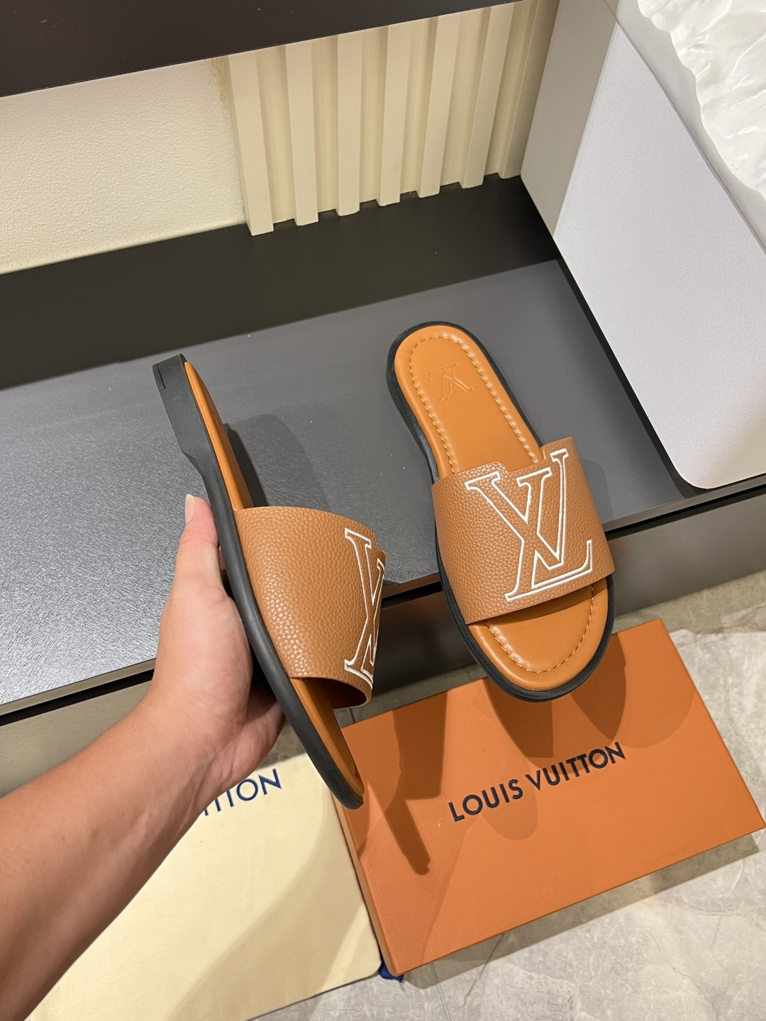 LV