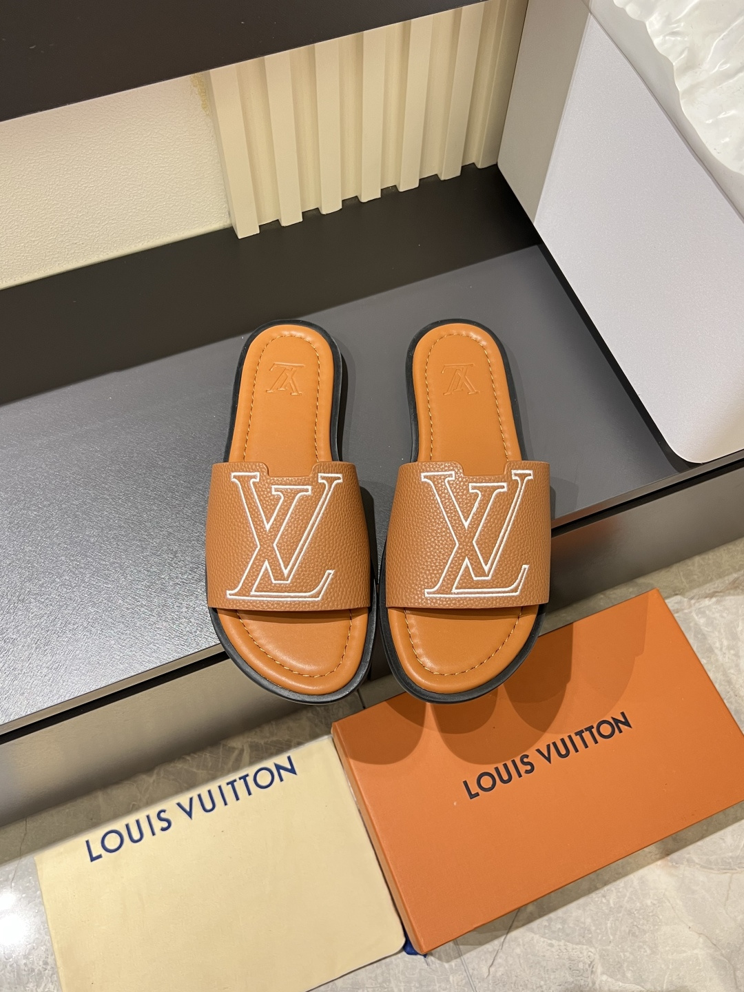 LV