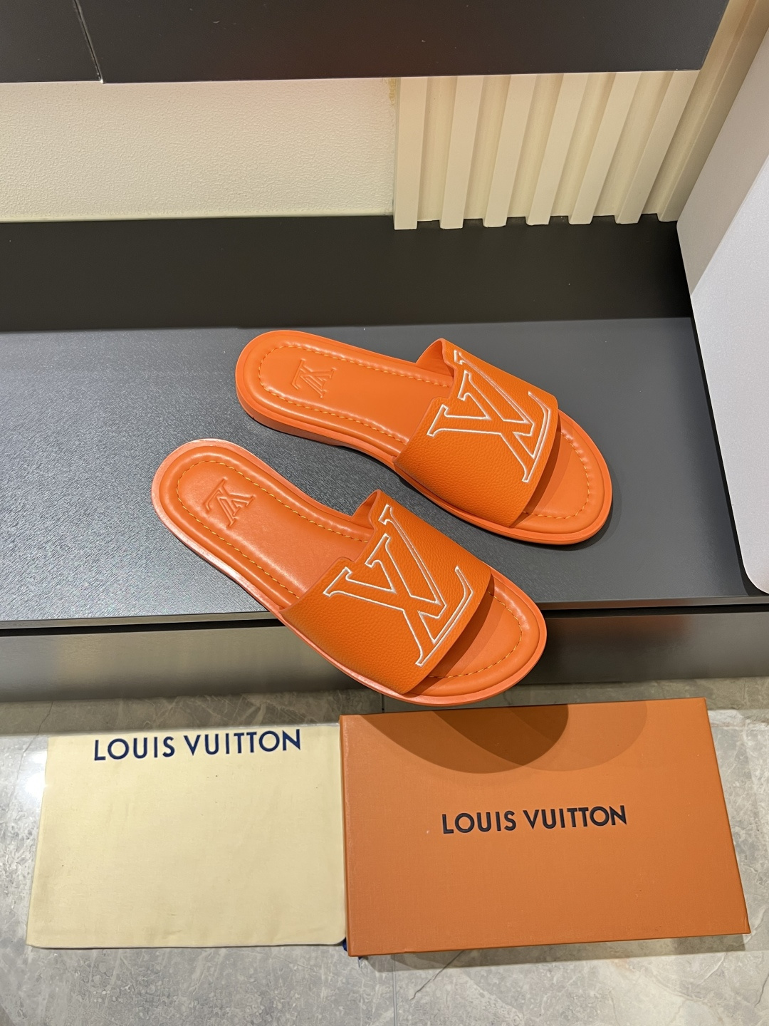 LV