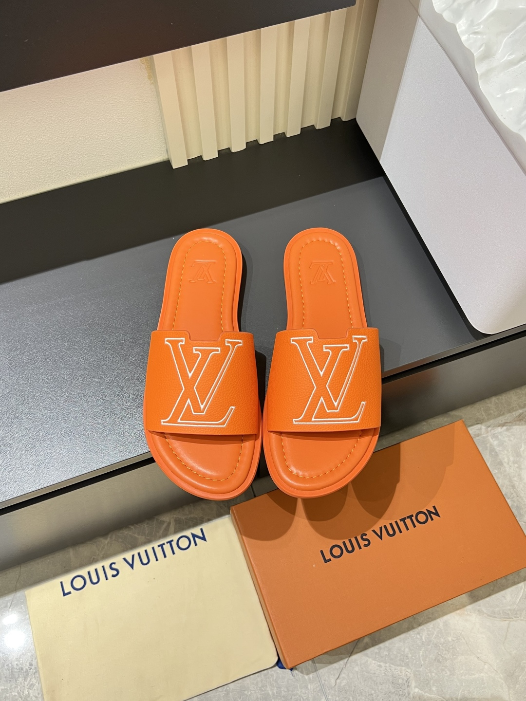 LV