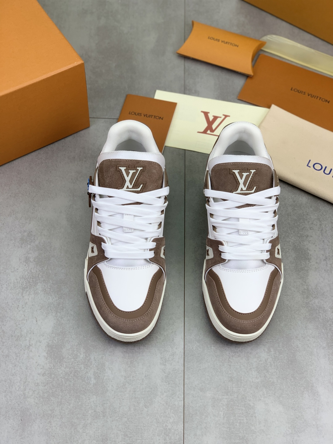 LV