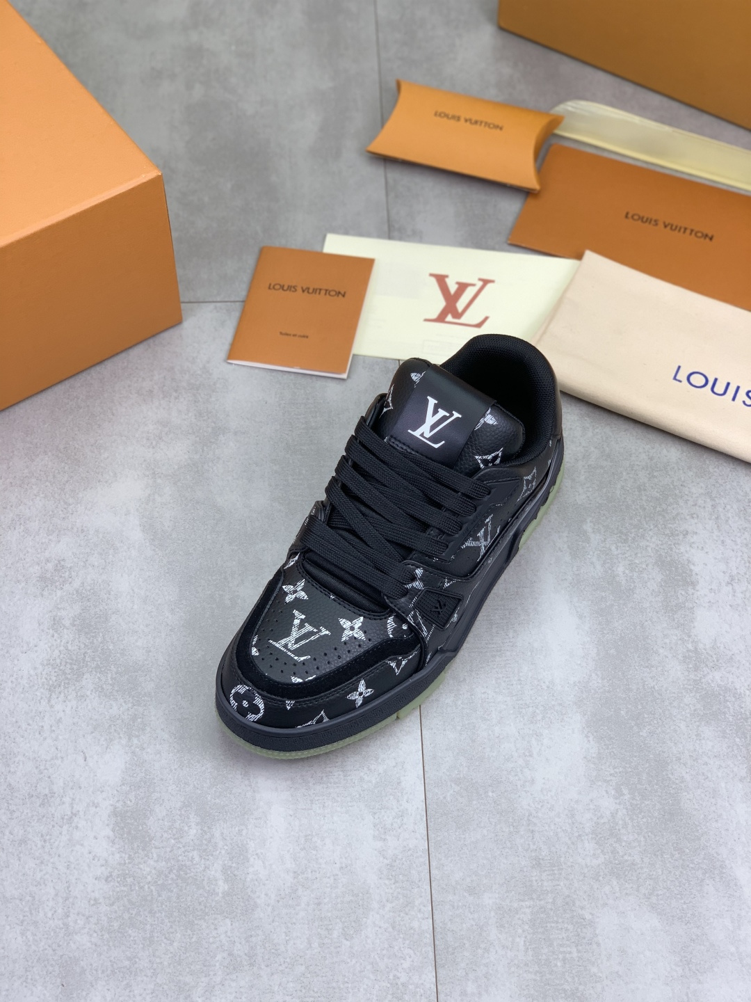 LV