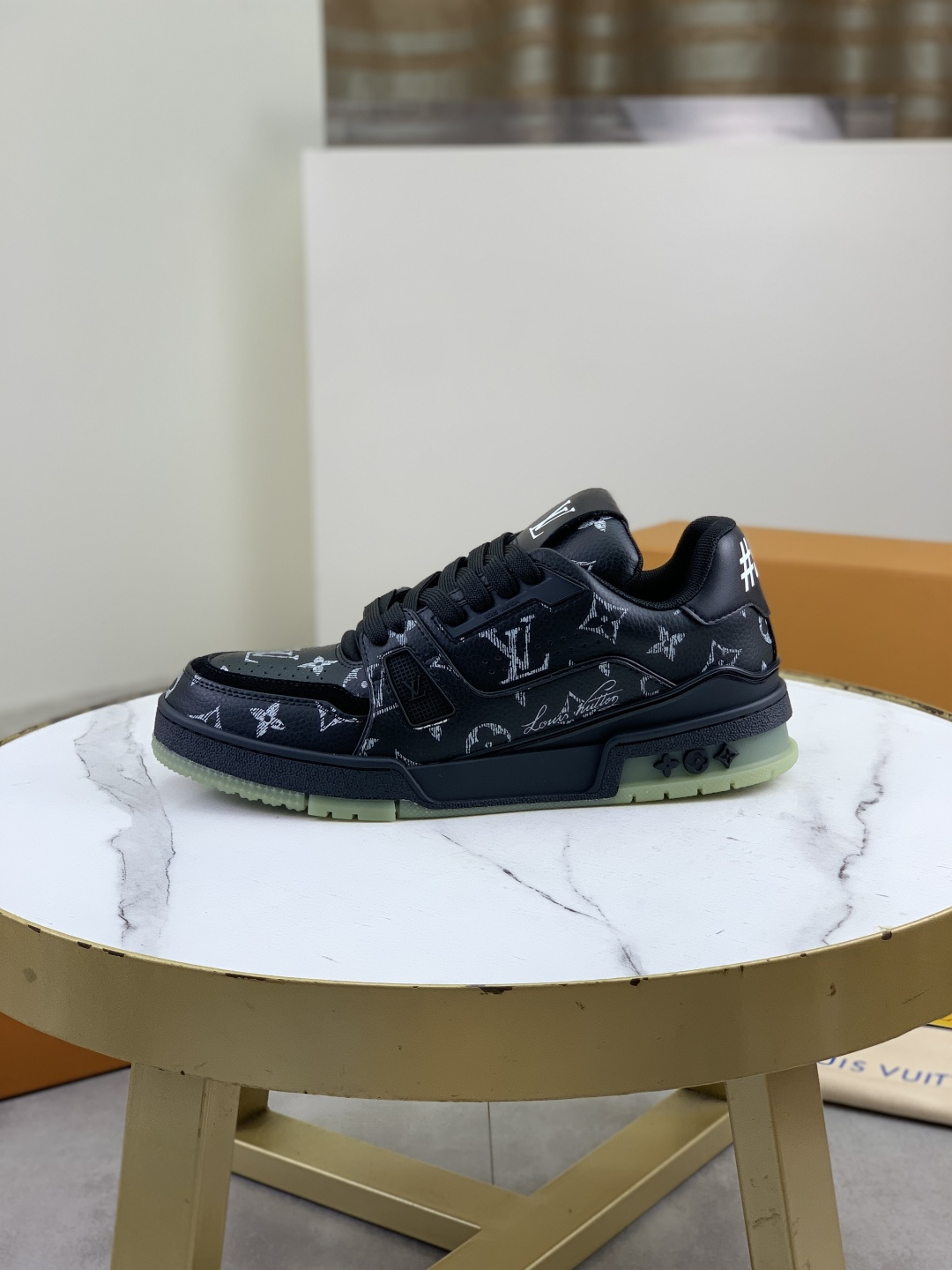 LV