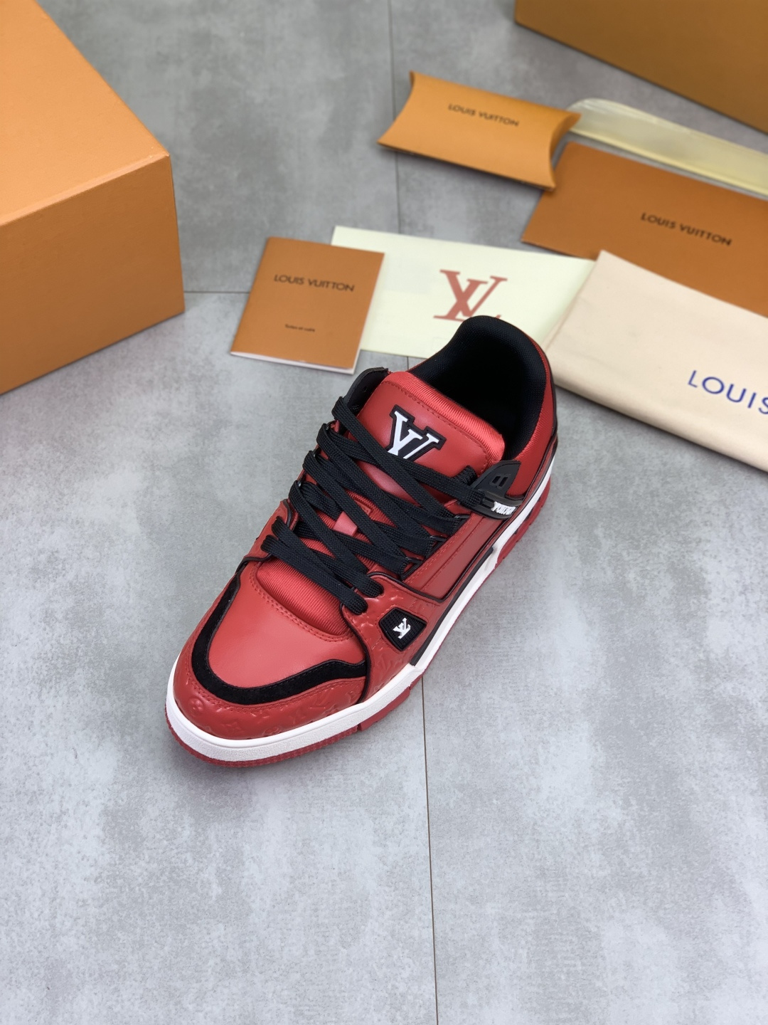 LV