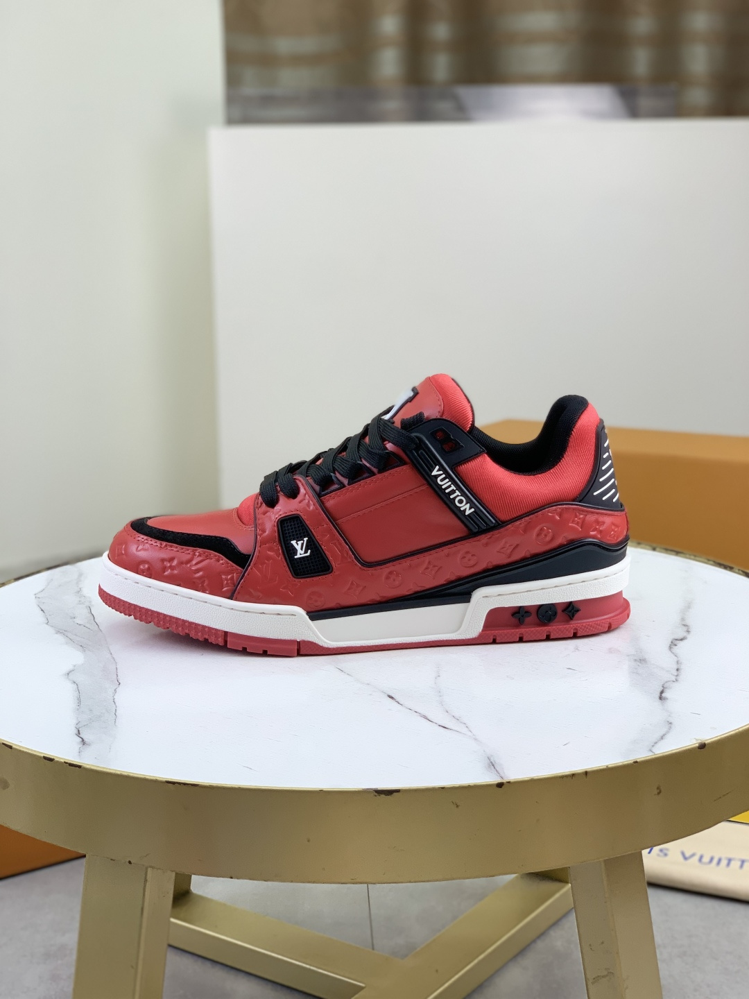LV