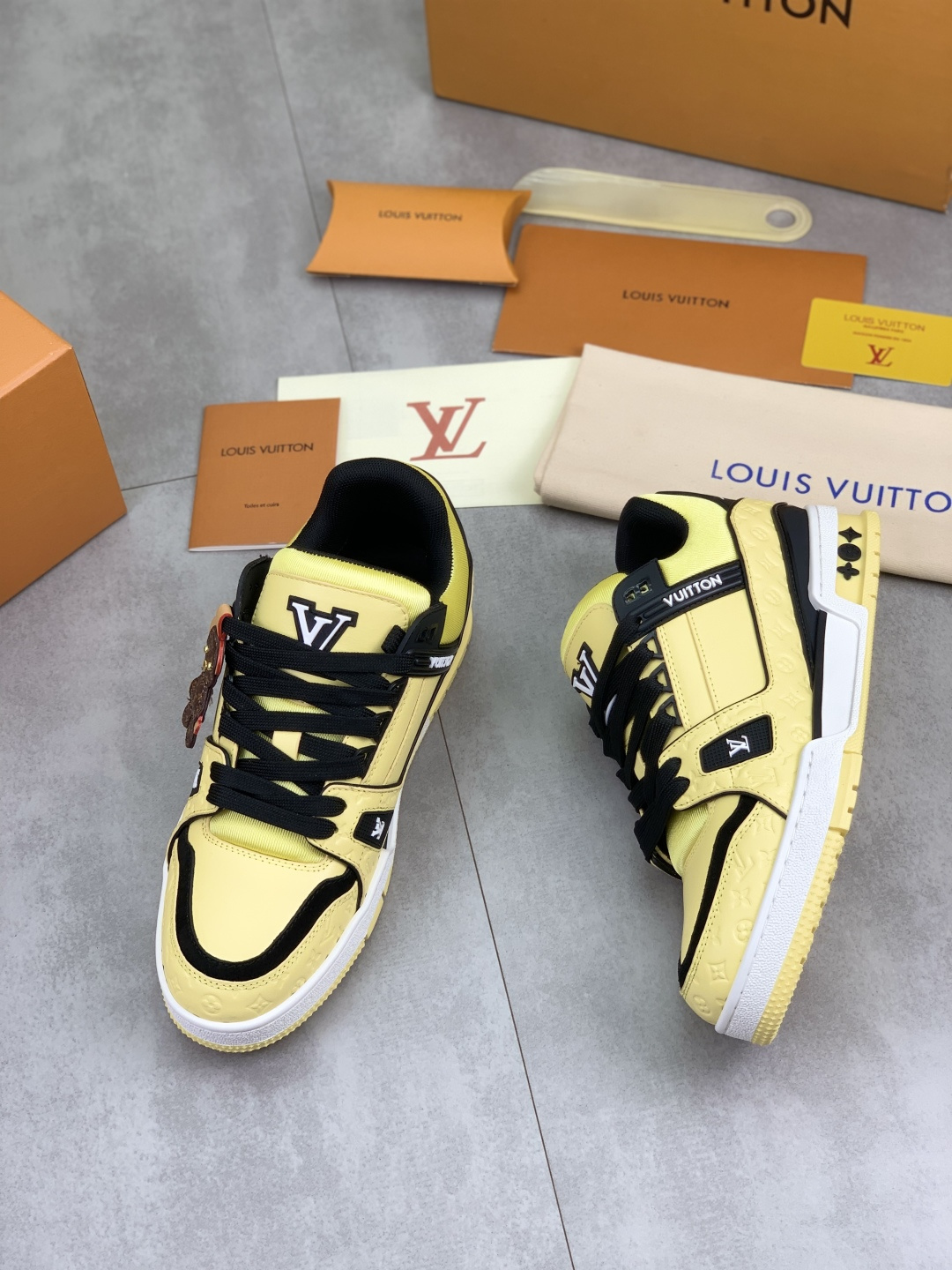 LV