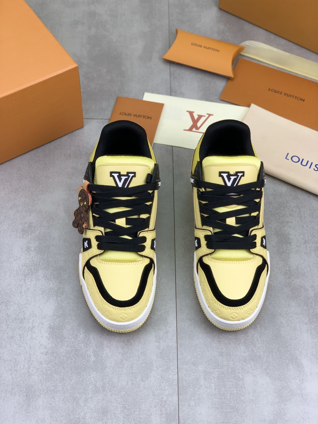 LV