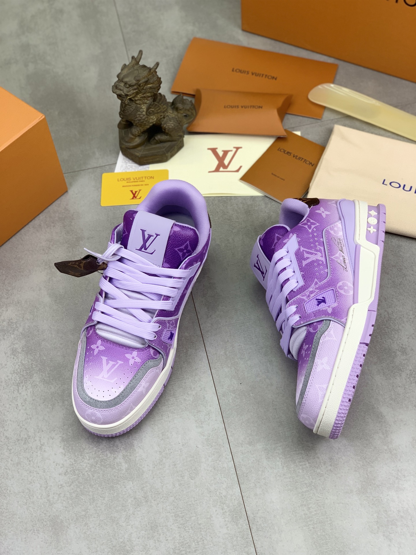LV
