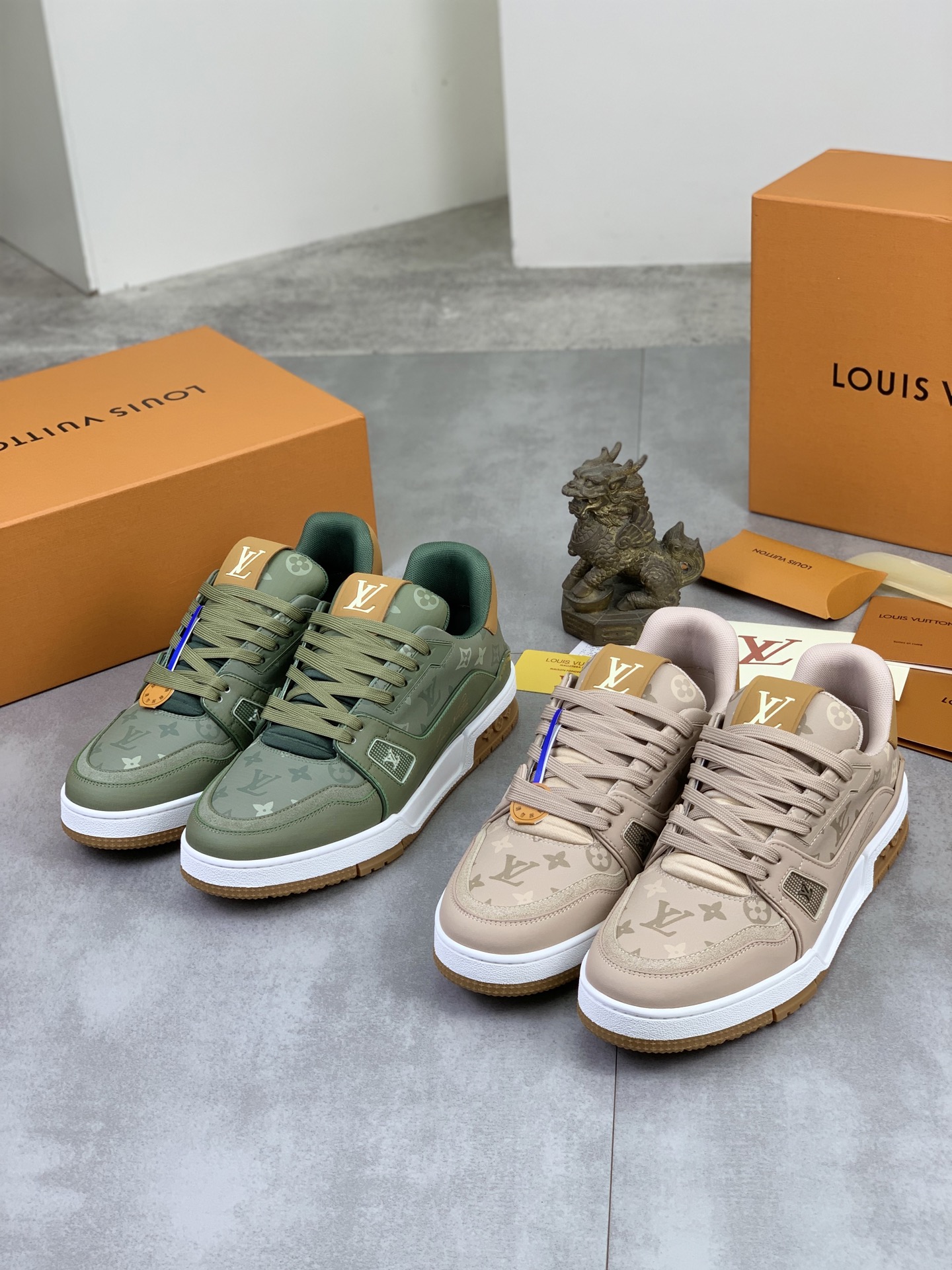 LV