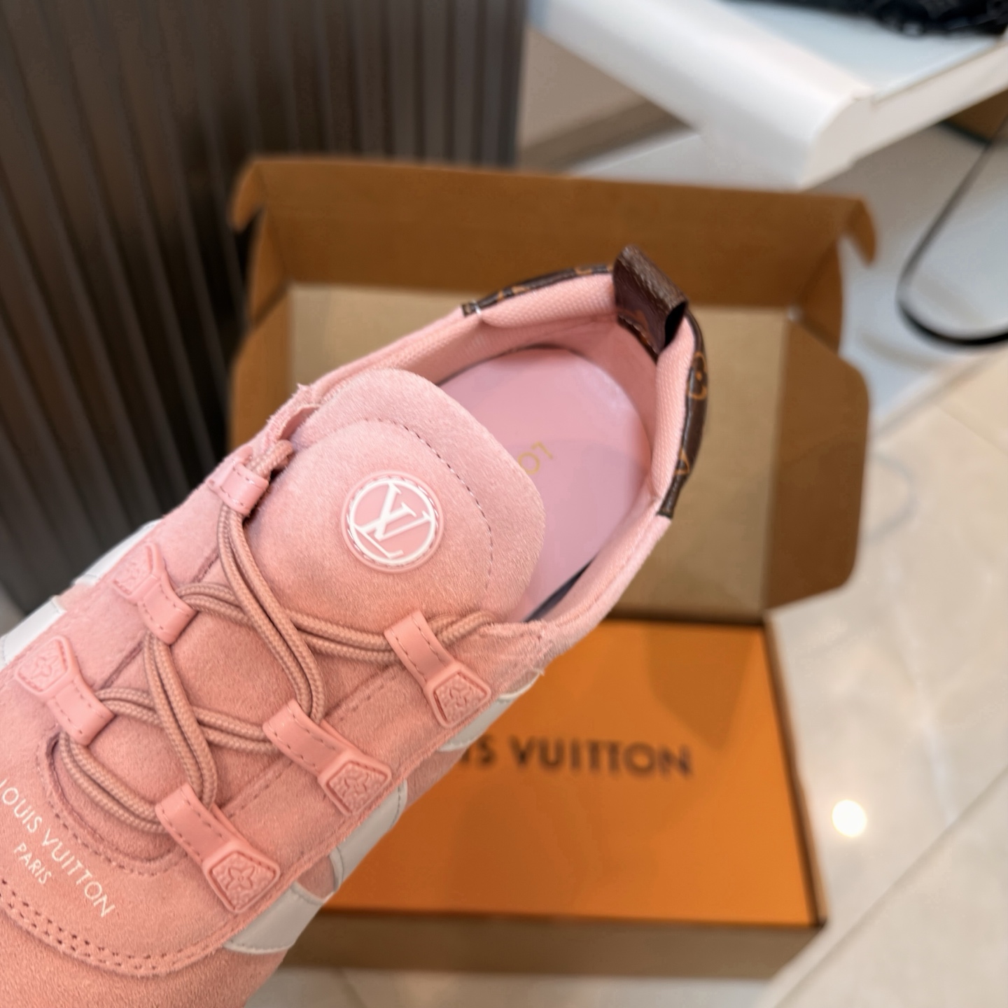 LV