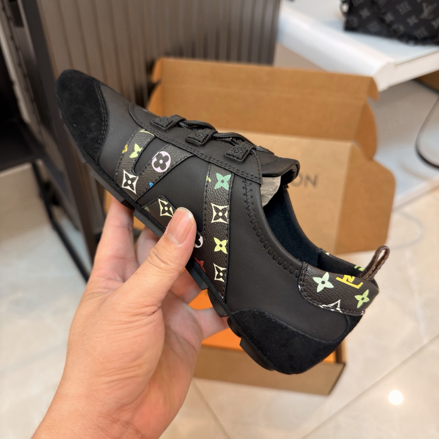 LV