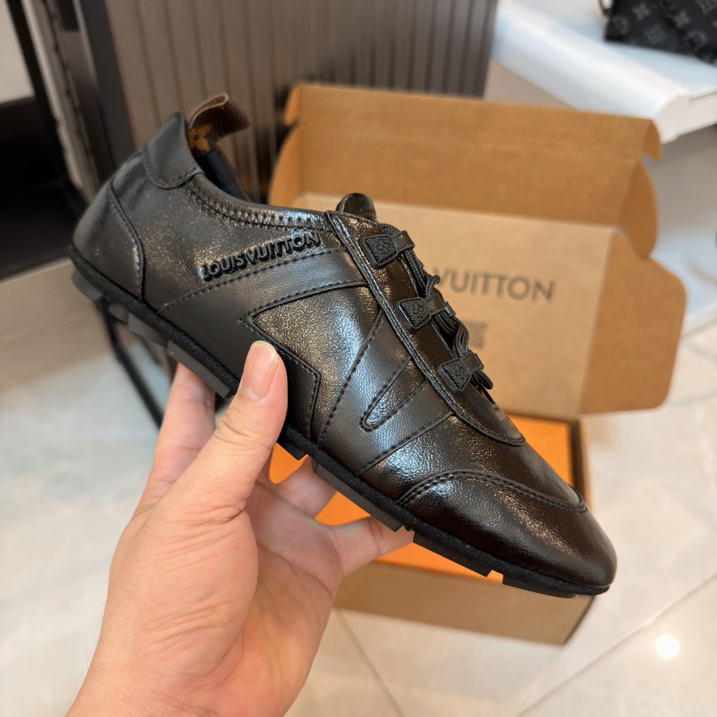 LV