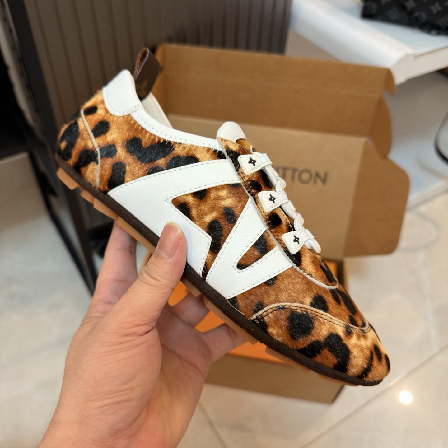 LV