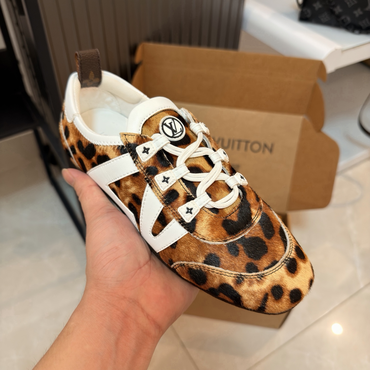 LV