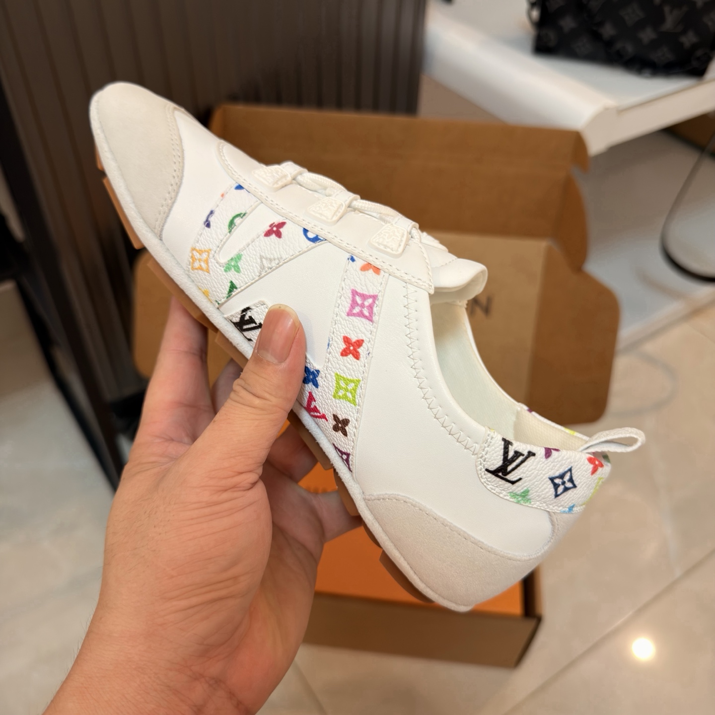 LV