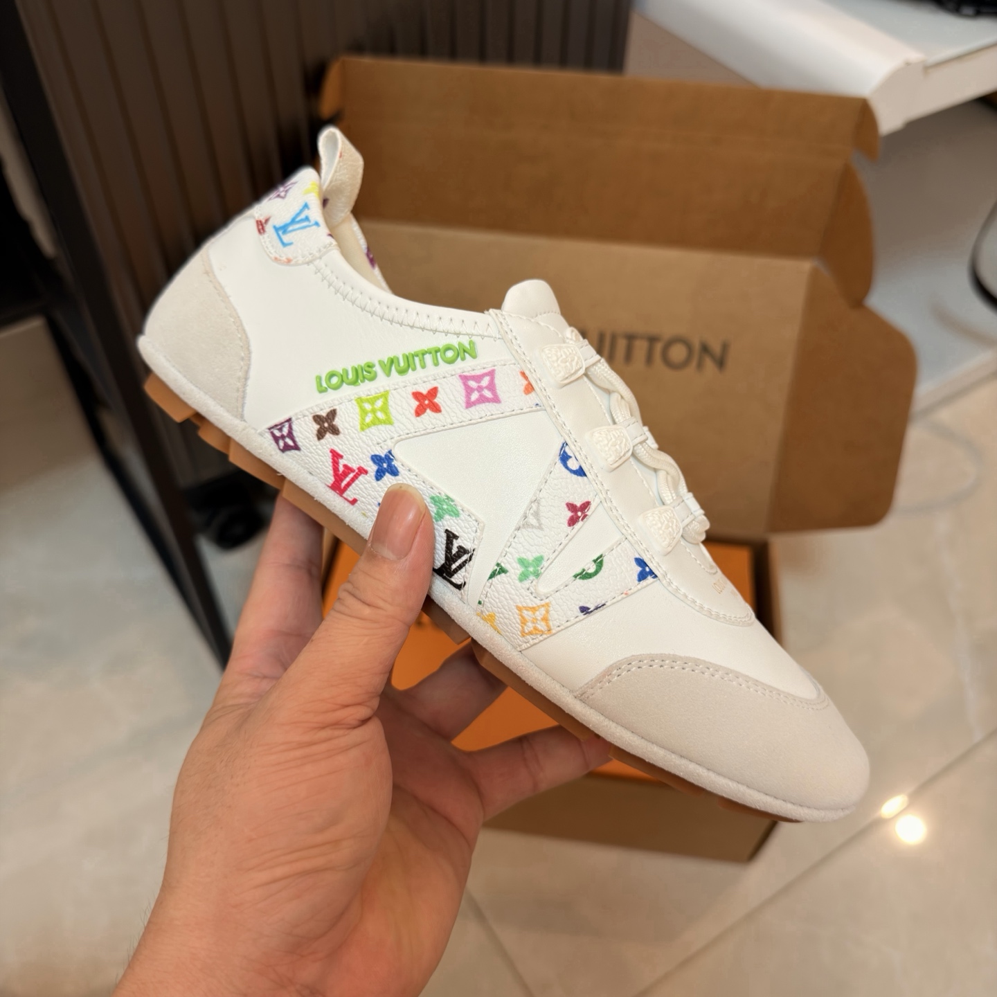 LV