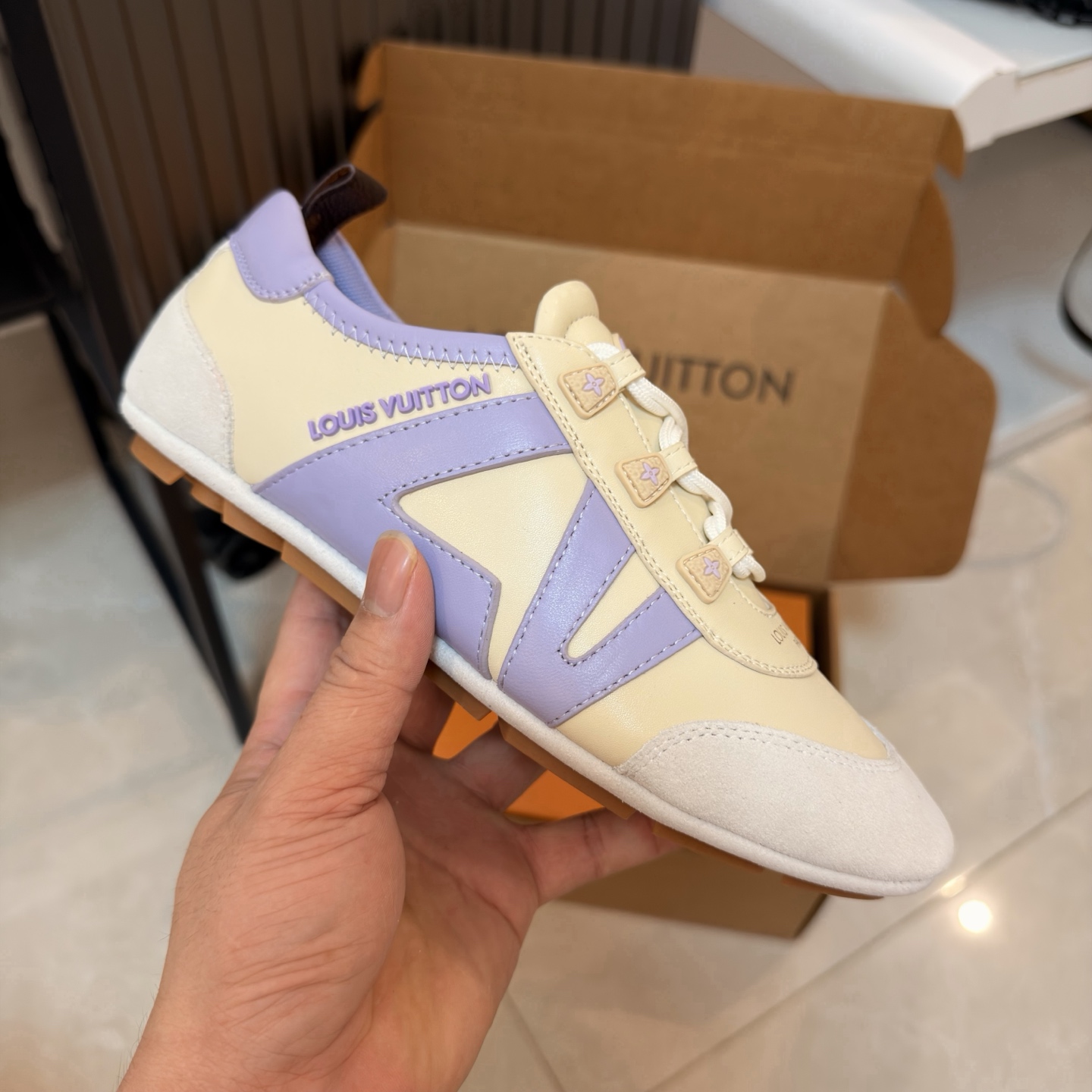 LV