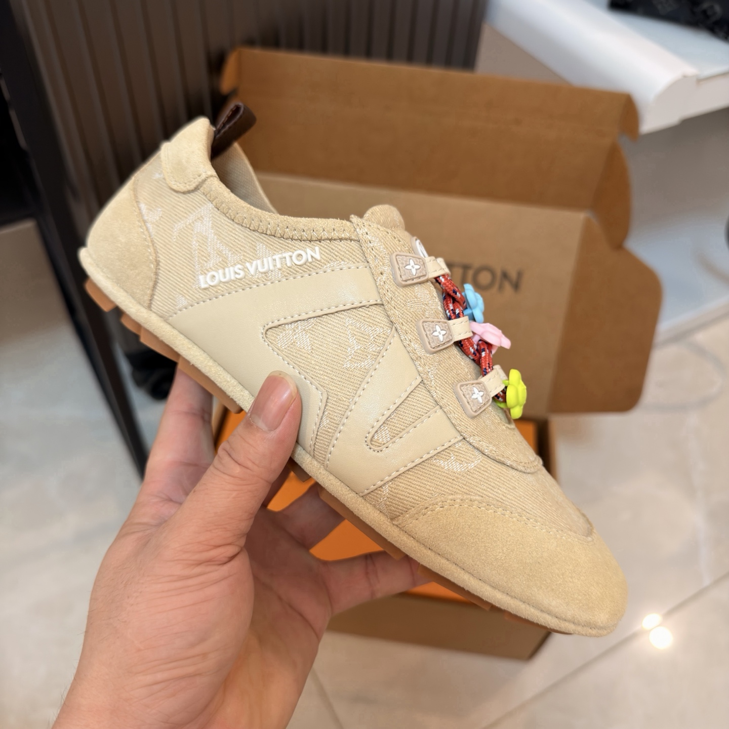 LV