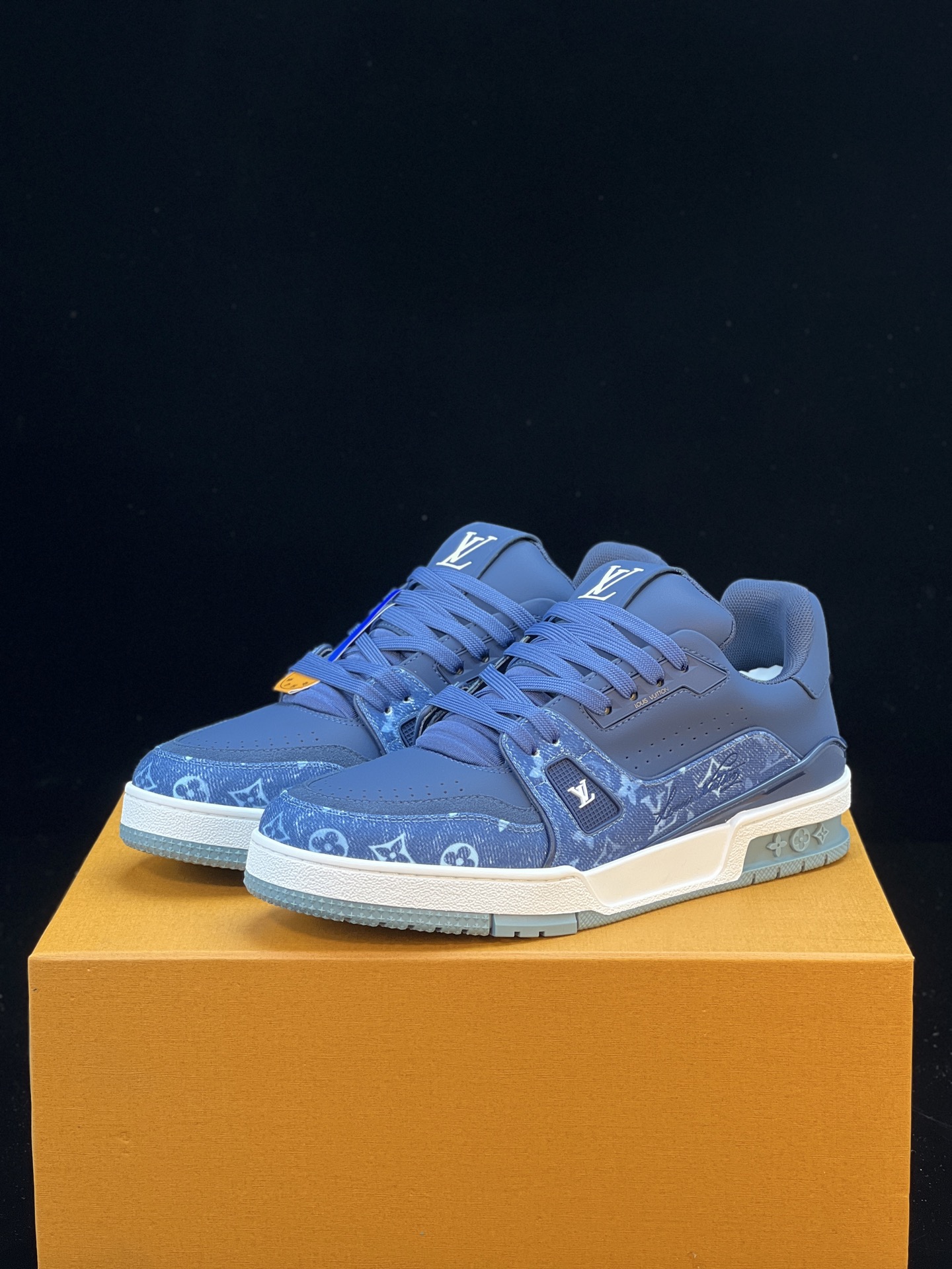 LV