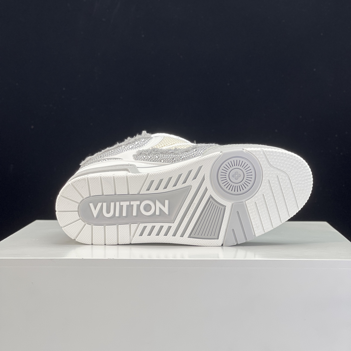 LV