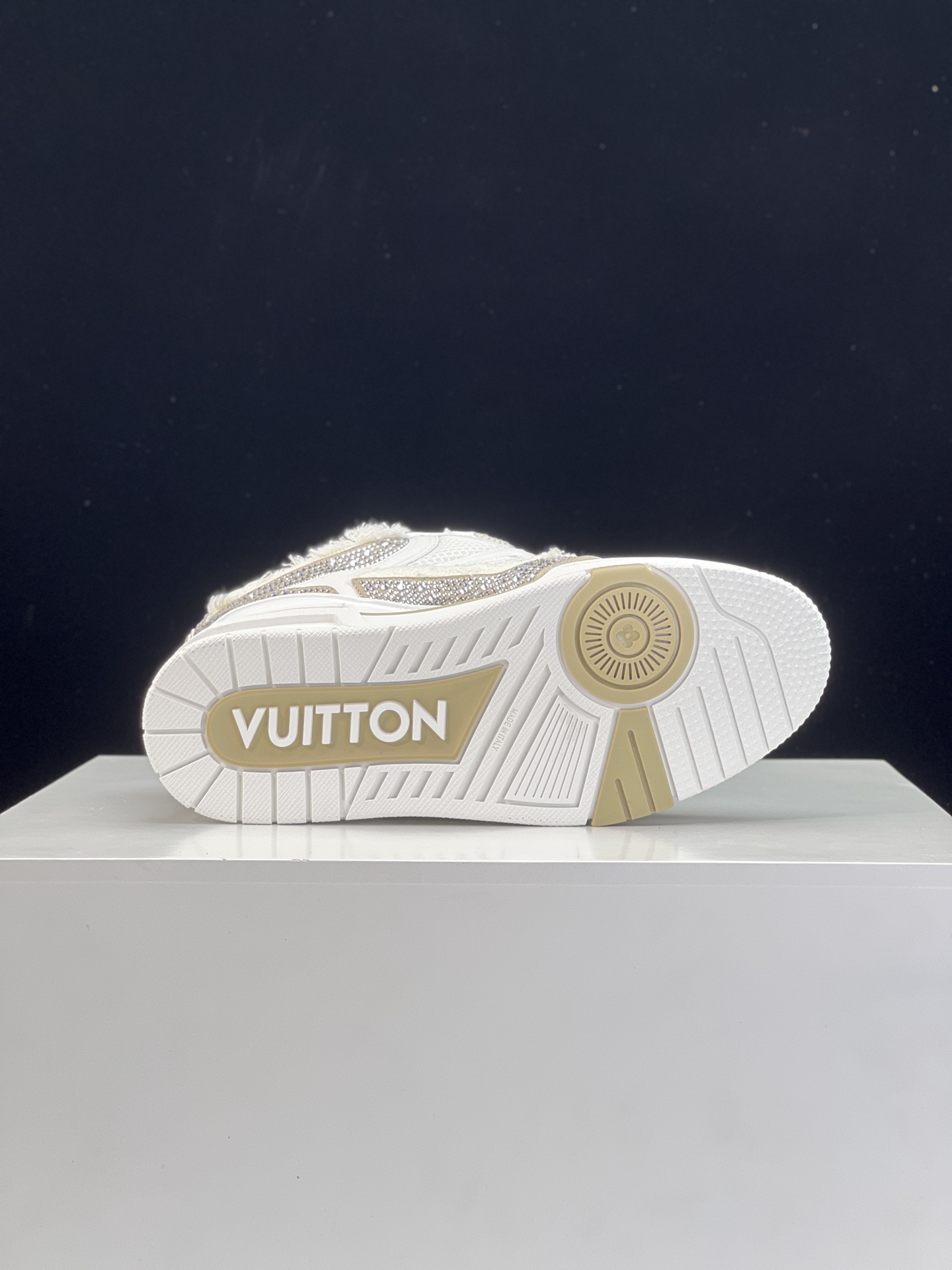 LV