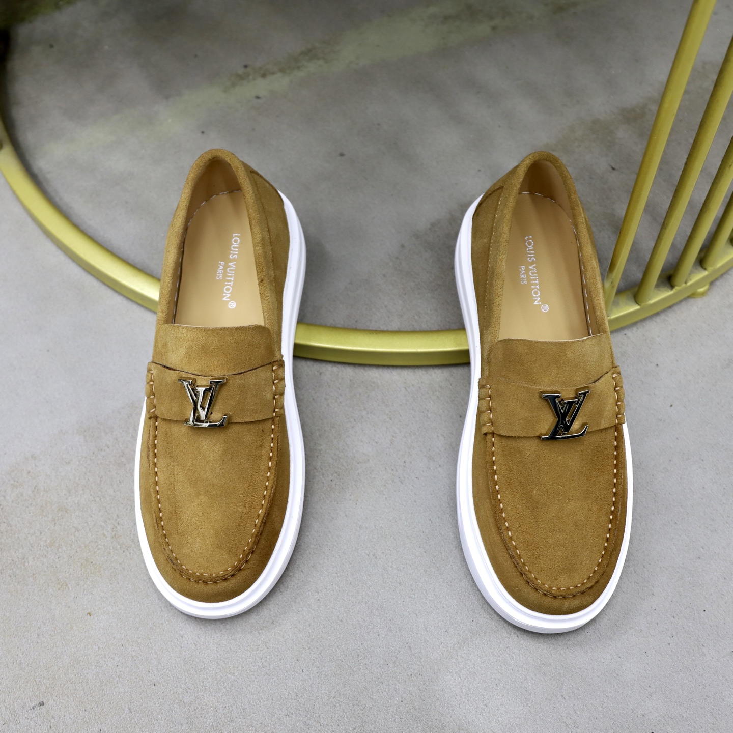 LV