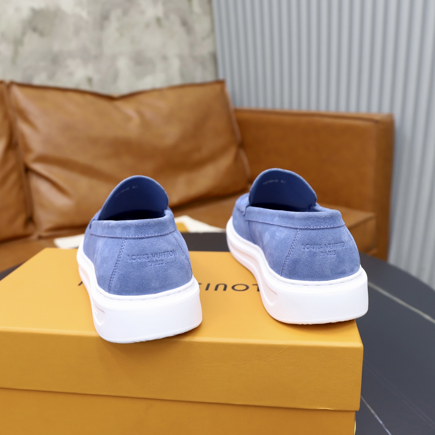 LV
