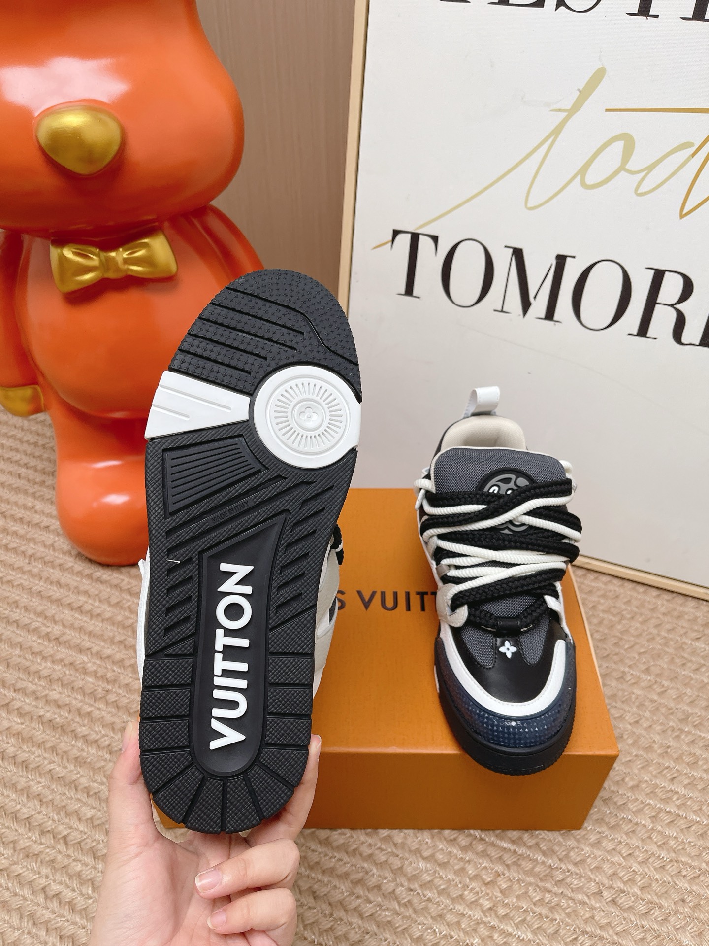 LV