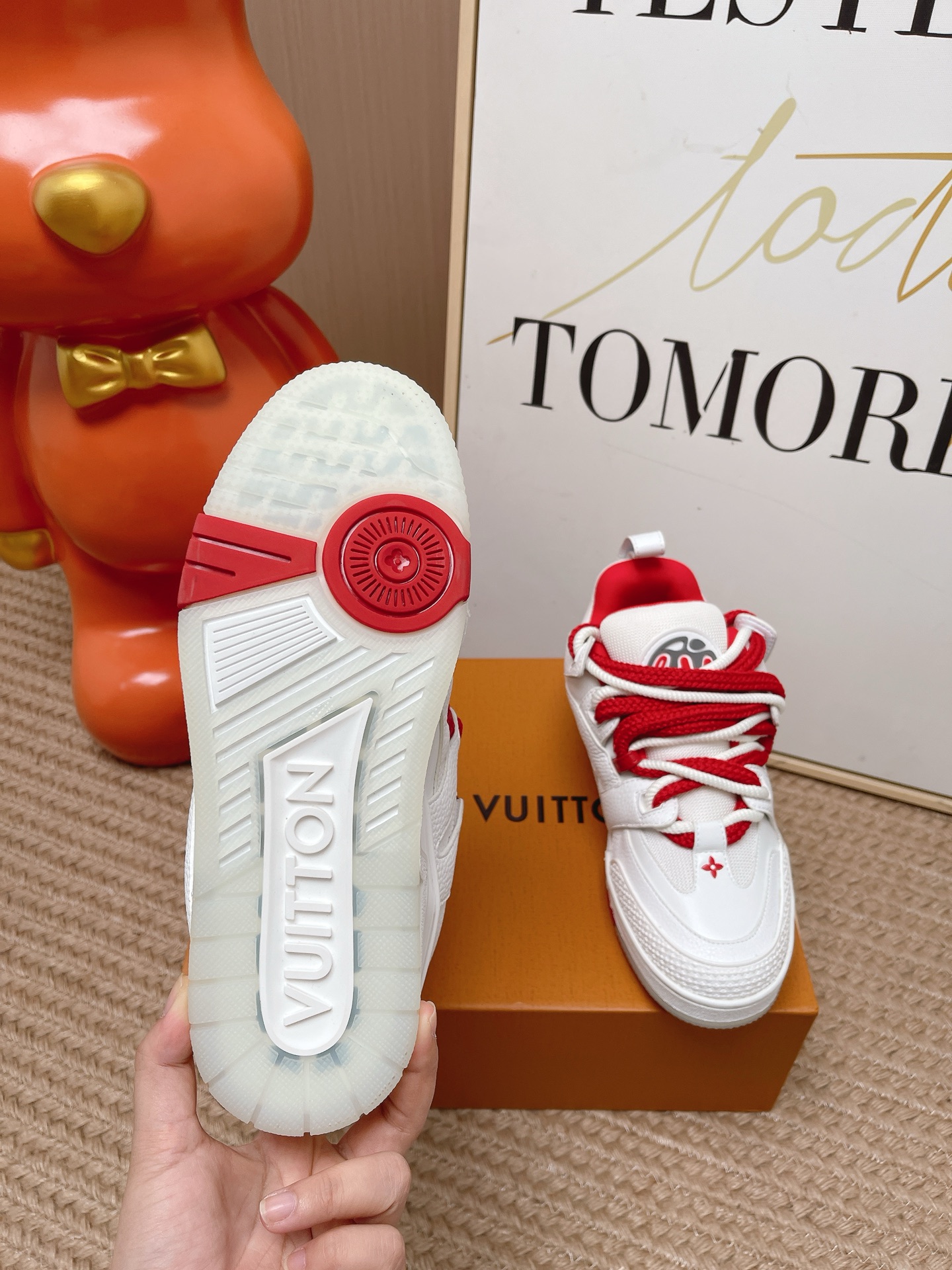 LV